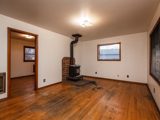 213 North Barker Road Greenacres, WA 99016 - Photo 5 of 20 Gallery Image 5