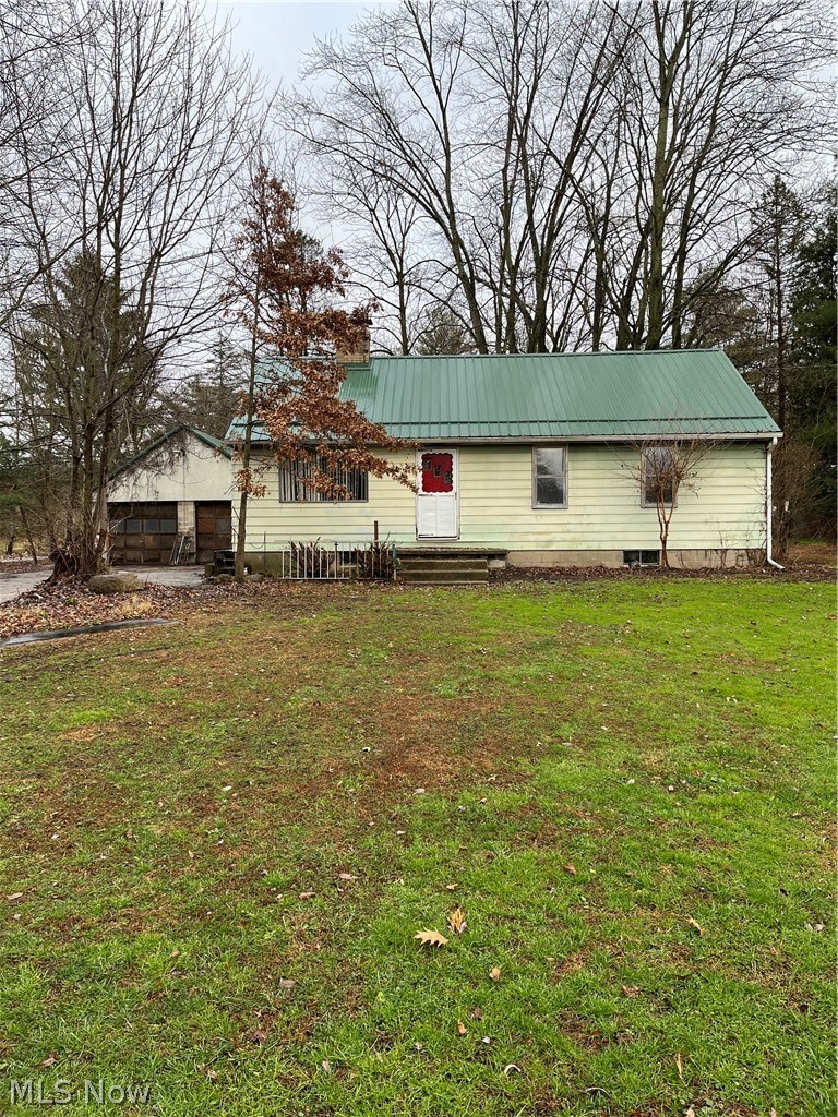 2065 South Hametown Road Akron, OH 44321 - Photo 1 of 23