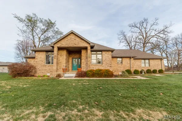 $289,900 | 1808 Magnolia Drive, Lebanon, MO 65536