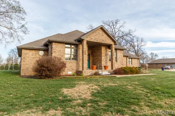 $289,900 | 1808 Magnolia Drive, Lebanon, MO 65536