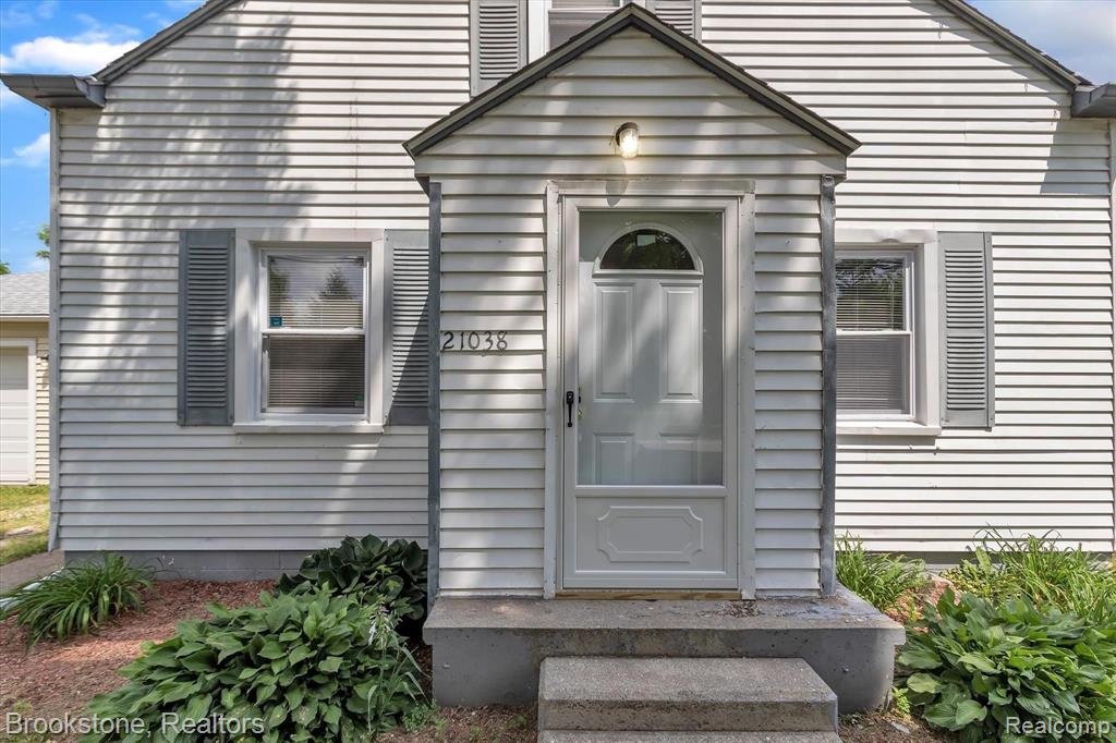 21038 Gill Road Farmington Hills, MI 48335 - Photo 25 of 25