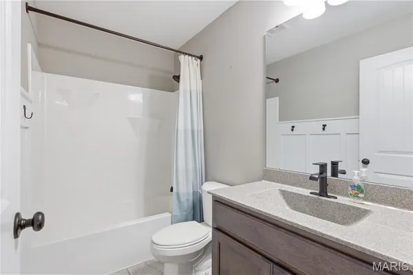 $325,000 | 29514 Walnut Valley Lane, Wright City, MO 63390