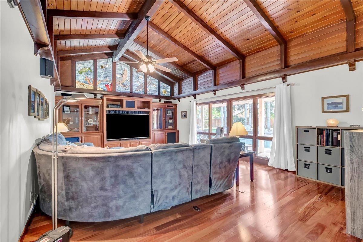 30960 Tower Road Visalia, CA 93292 - Photo 3 of 76 a living room with furniture and flat screen tv