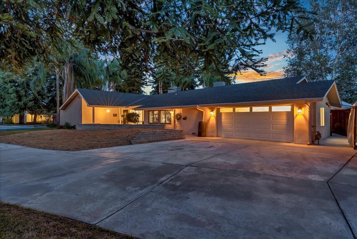 30960 Tower Road Visalia, CA 93292 - Photo 9 of 76 a view of outdoor space with trees