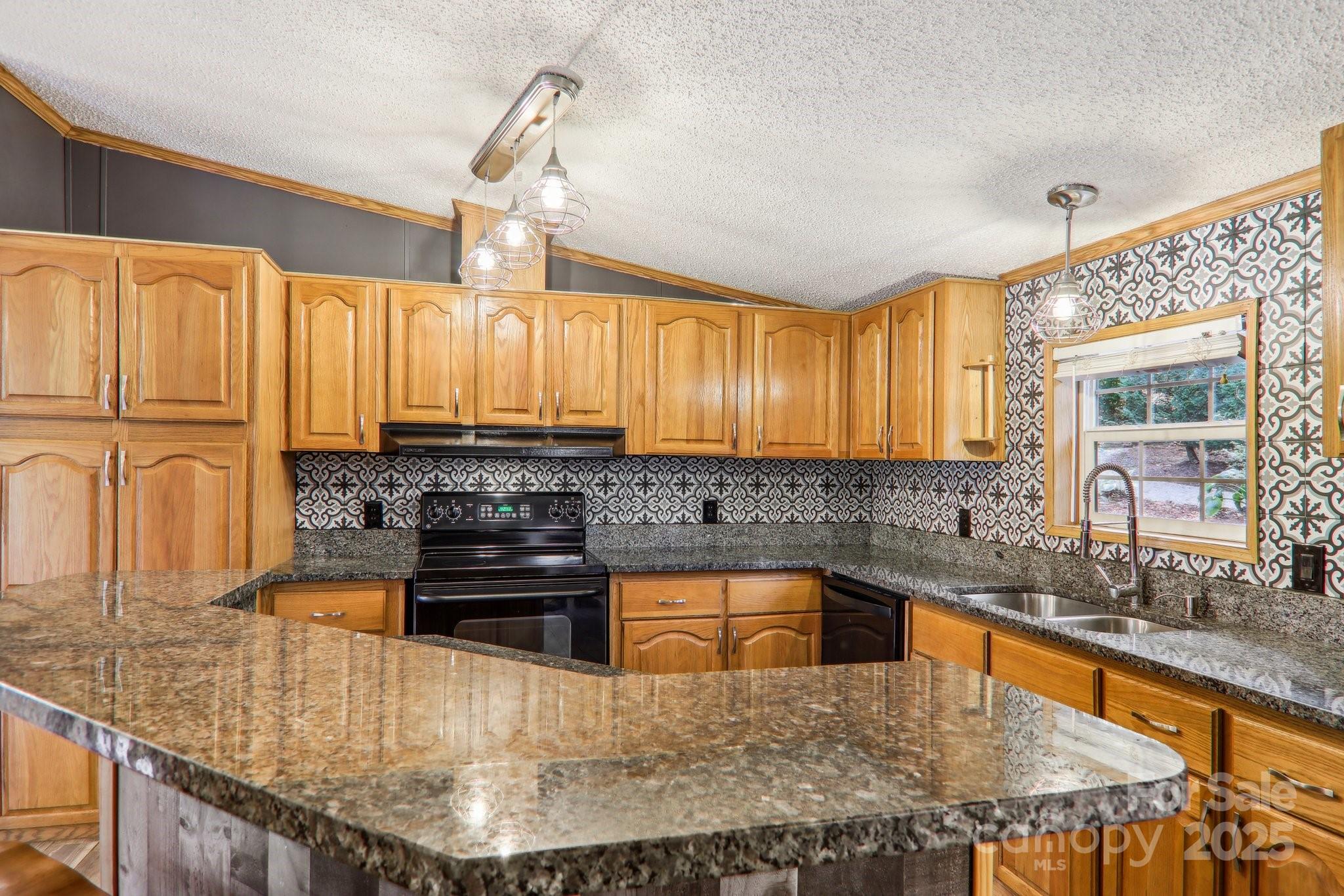 18 Spencer Road Candler, NC 28715 - Photo 17 of 48 Gallery Image 17