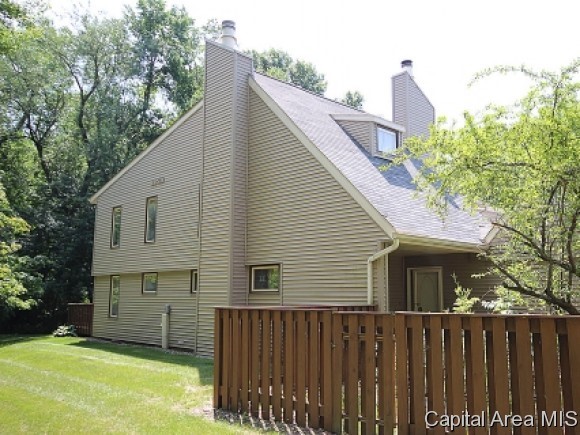 41 Country Place Springfield, IL 62703 - Photo 1 of 20