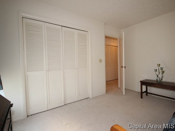 41 Country Place Springfield, IL 62703 - Photo 14 of 20