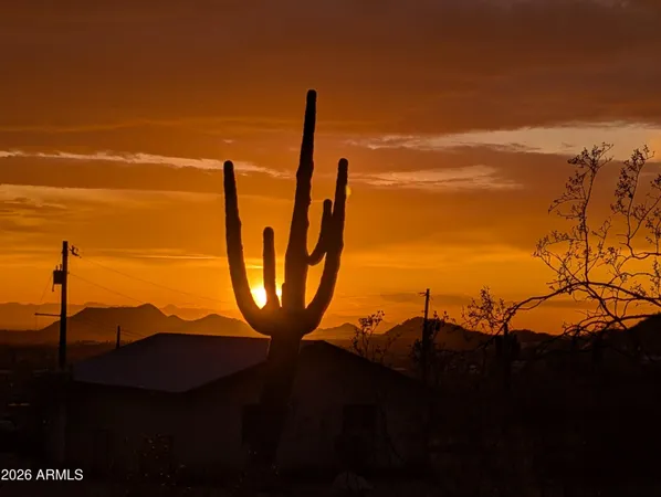 $700,000 | 5561 North Gold Drive, Apache Junction, AZ 85120