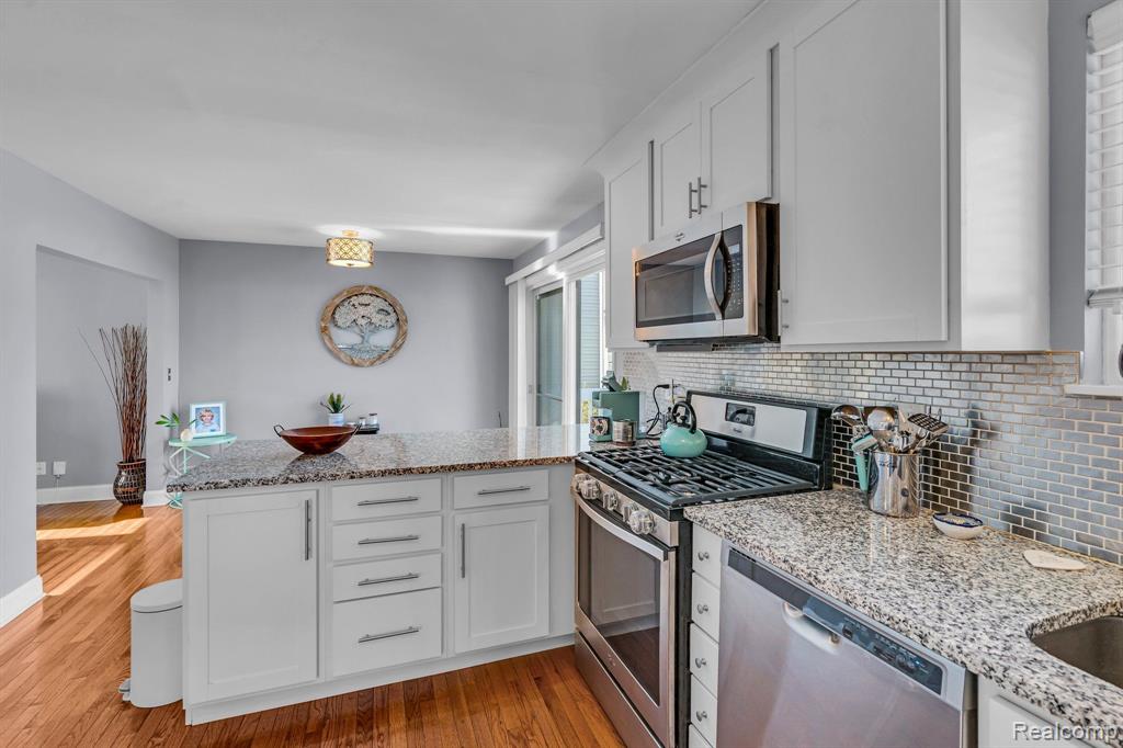 2220 Princeton Road Berkley, MI 48072 - Photo 6 of 27 Gallery Image 6