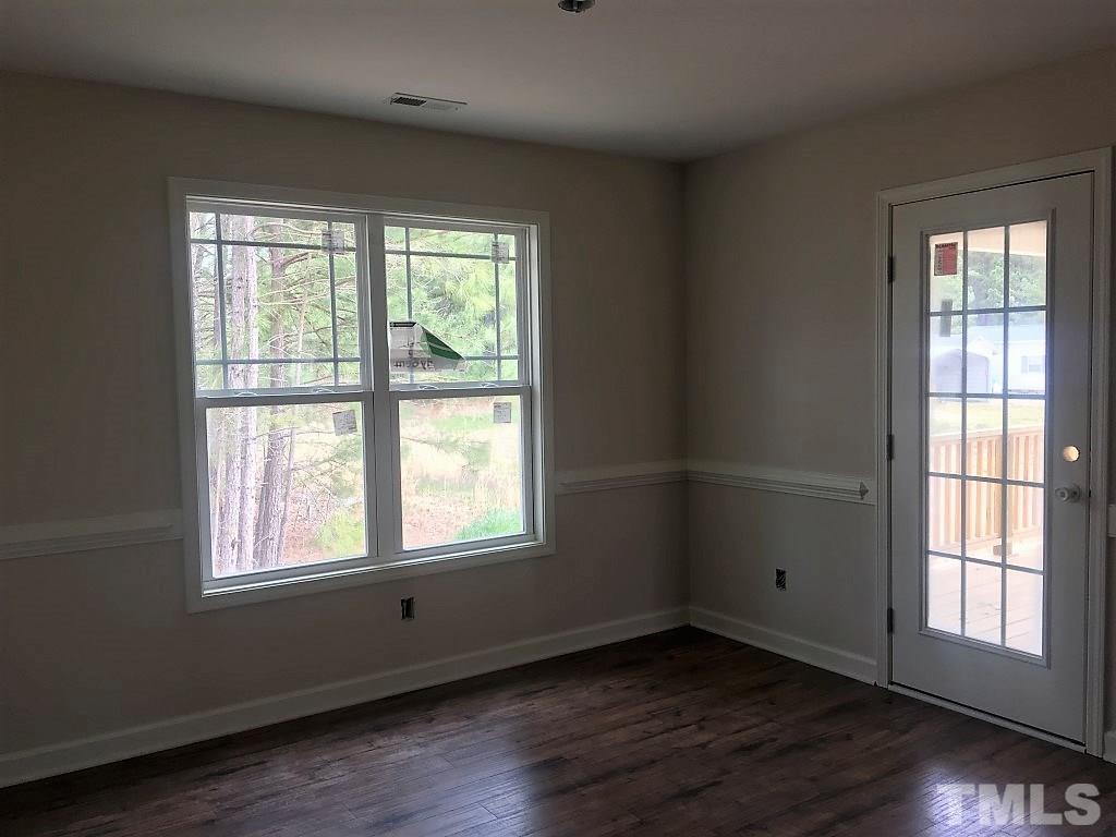 235 Railroad Road Benson, NC 27504 - Photo 8 of 17 Gallery Image 8