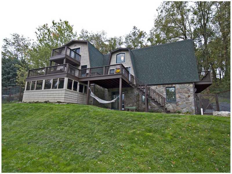 332 Country Club Road Washington, PA 15301 - Photo 1 of 24 Exterior Front.