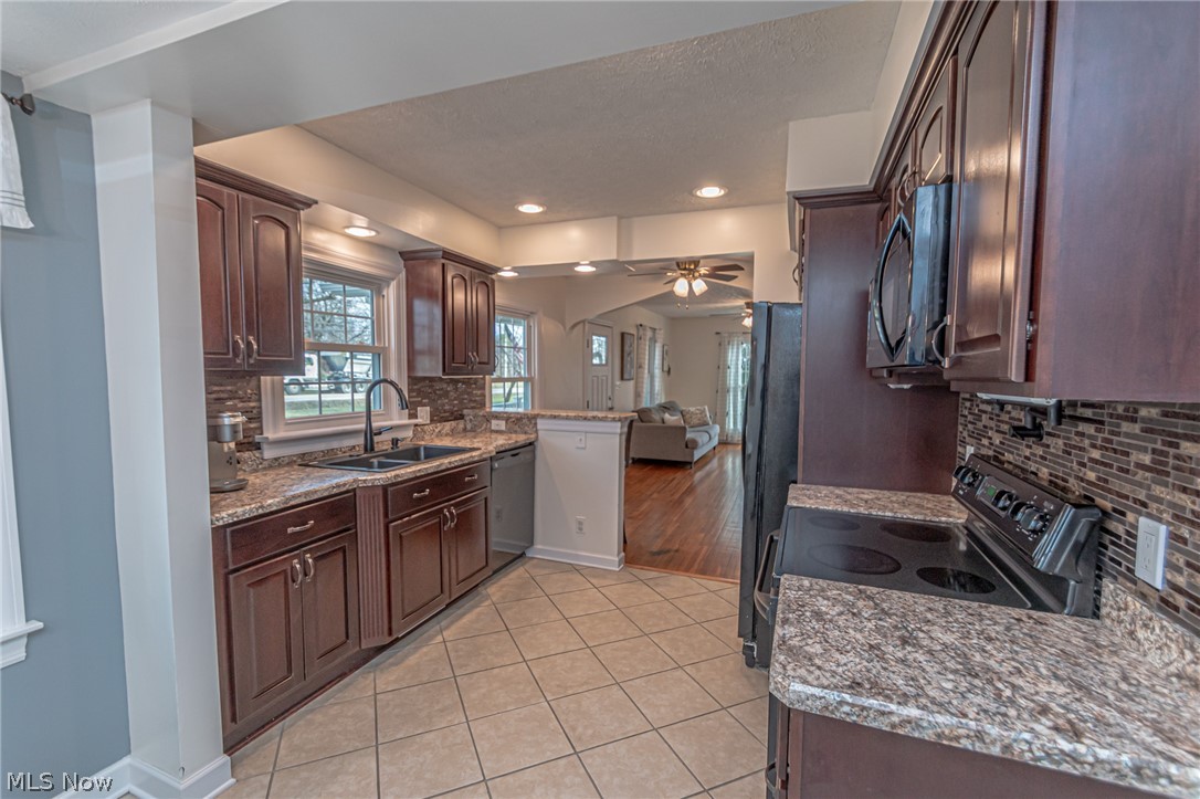 2908 Copley Road Akron, OH 44321 - Photo 10 of 27