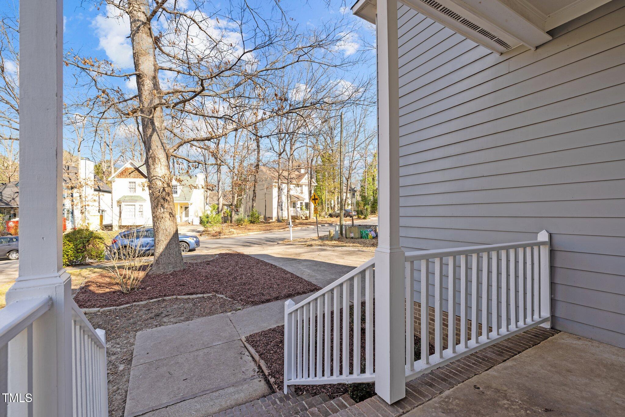 4929 Liverpool Lane Raleigh, NC 27604 - Photo 4 of 42 40-web-or-mls-5Z8A8765