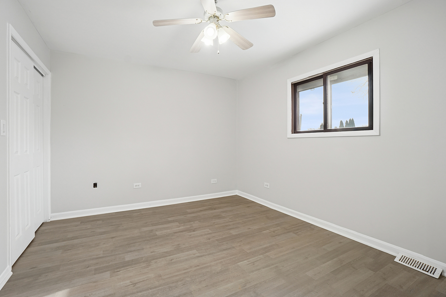 1626 Rice Street Waukegan, IL 60087 - Photo 7 of 17