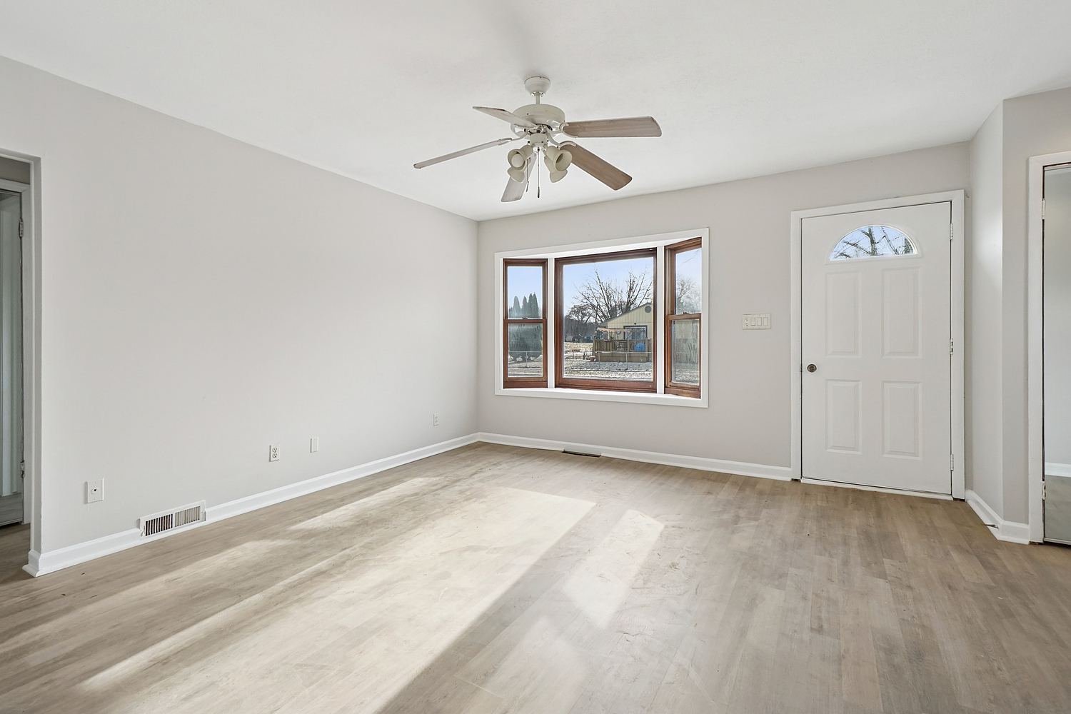 1626 Rice Street Waukegan, IL 60087 - Photo 8 of 17