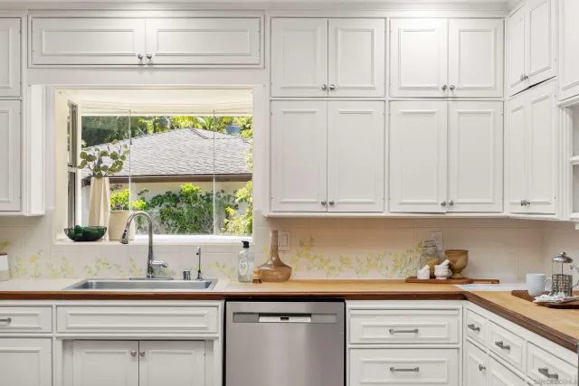 $4,375,000 | 1177 Muirlands Vista Way, La Jolla, CA 92037