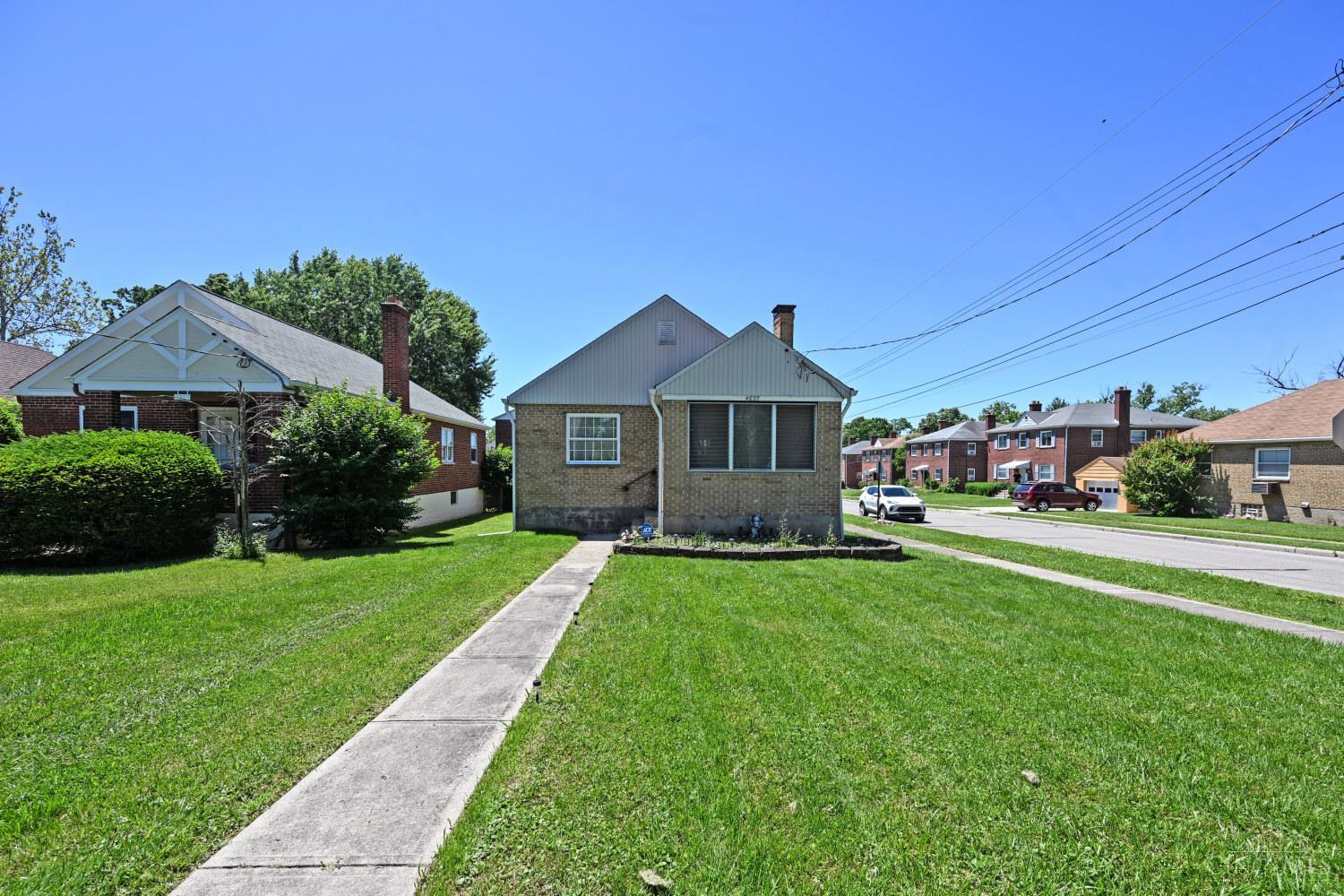 4027 Smith Road Cheviot, OH 45211 - Photo 3 of 45