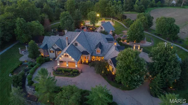 $5,950,000 | 4 Slate River Way, Wentzville, MO 63385