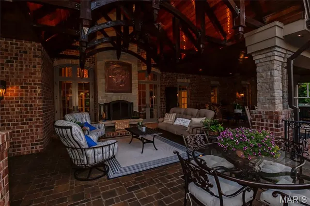 $5,950,000 | 4 Slate River Way, Wentzville, MO 63385