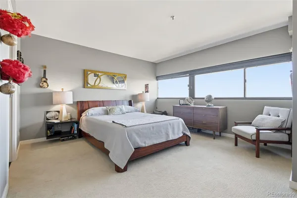 $299,000 | 100 Park Avenue West, Unit 2006, Denver, CO 80205