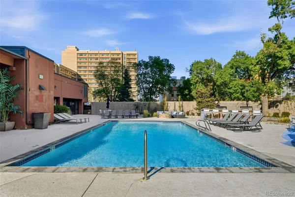 $299,000 | 100 Park Avenue West, Unit 2006, Denver, CO 80205