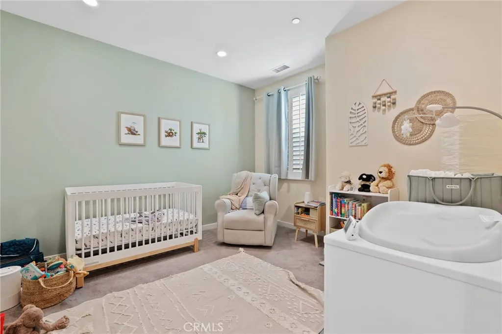 39 Savannah Irvine, CA 92620 - Photo 25 of 42