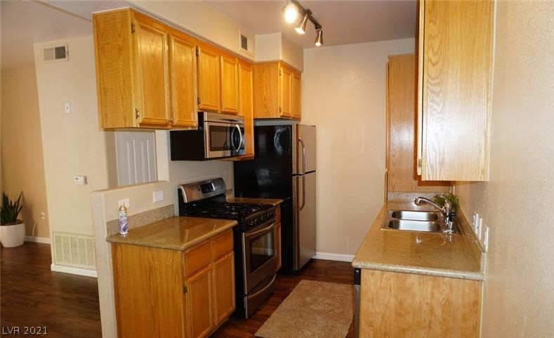 3318 North Decatur Boulevard, Unit 1070 Las Vegas, NV 89130 - Photo 1 of 15