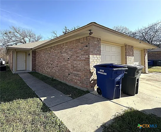 $1,075 | 1002 West Avenue B, Unit B, Copperas Cove, TX 76522