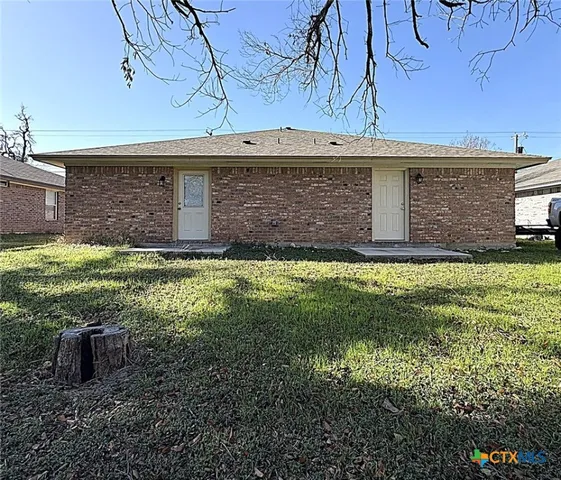 $1,075 | 1002 West Avenue B, Unit B, Copperas Cove, TX 76522