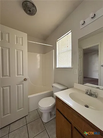 $1,075 | 1002 West Avenue B, Unit B, Copperas Cove, TX 76522