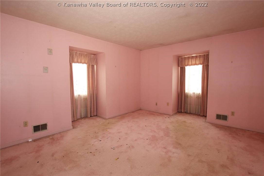 1566 Nottingham Road Charleston, WV 25314 - Photo 38 of 50 Gallery Image 38