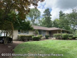 8 Hillsborough Road Flemington, NJ 08822 - Photo 2 of 41 image