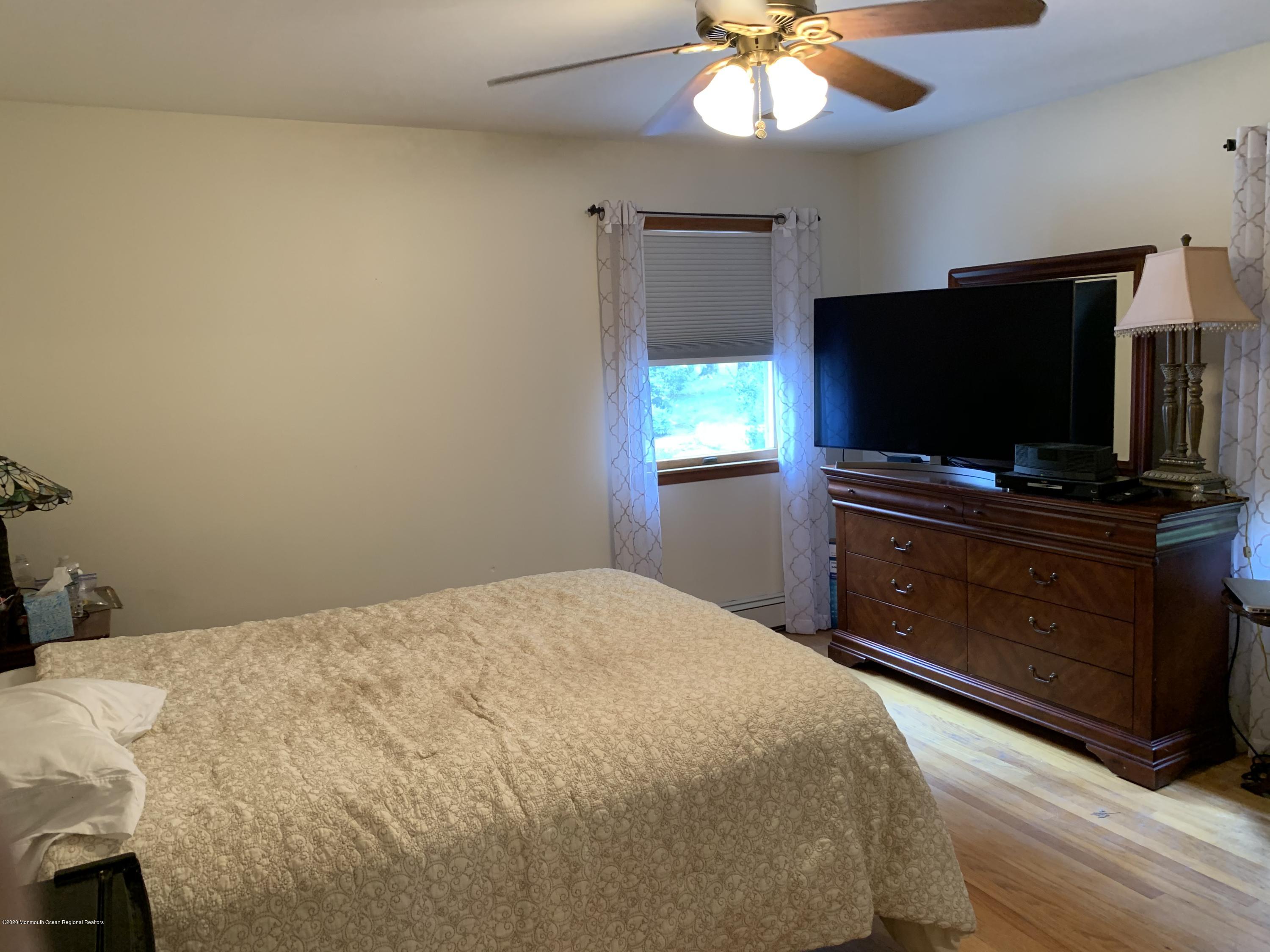 8 Hillsborough Road Flemington, NJ 08822 - Photo 28 of 41 IMG_0747