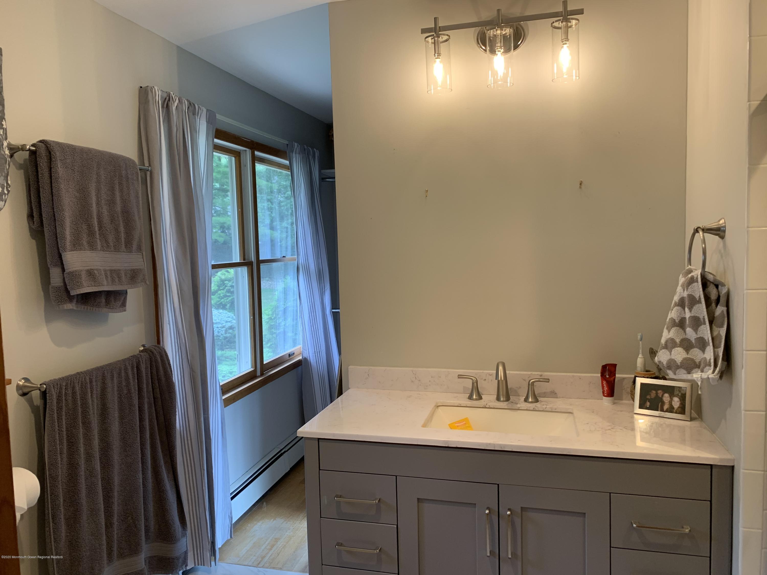 8 Hillsborough Road Flemington, NJ 08822 - Photo 29 of 41 IMG_0750