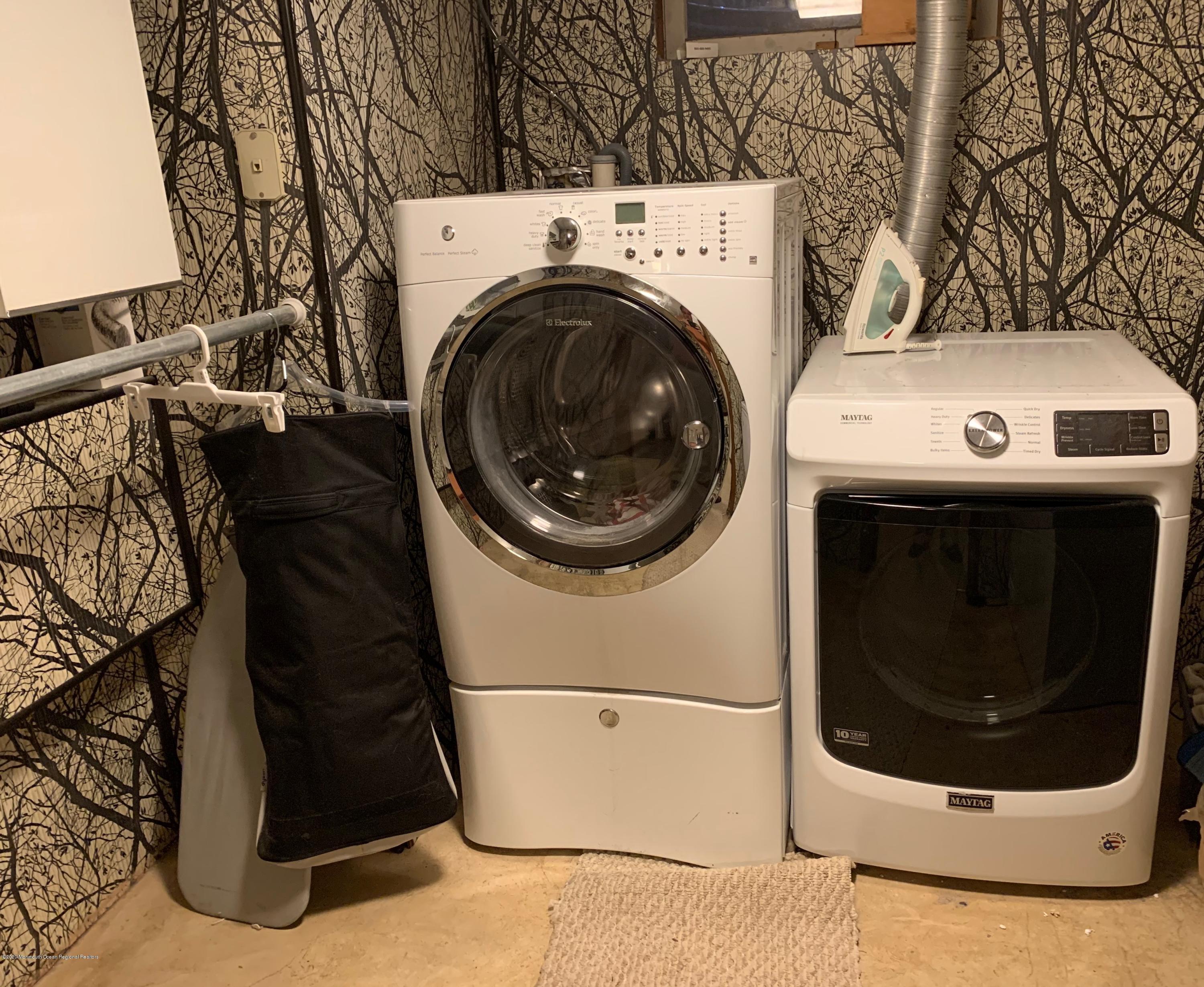 8 Hillsborough Road Flemington, NJ 08822 - Photo 36 of 41 IMG_0760