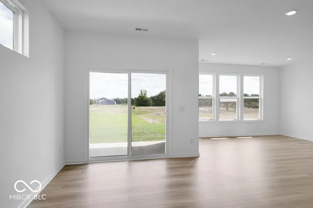 $284,999 | 1121 Authentic Lane, Indianapolis, IN 46239