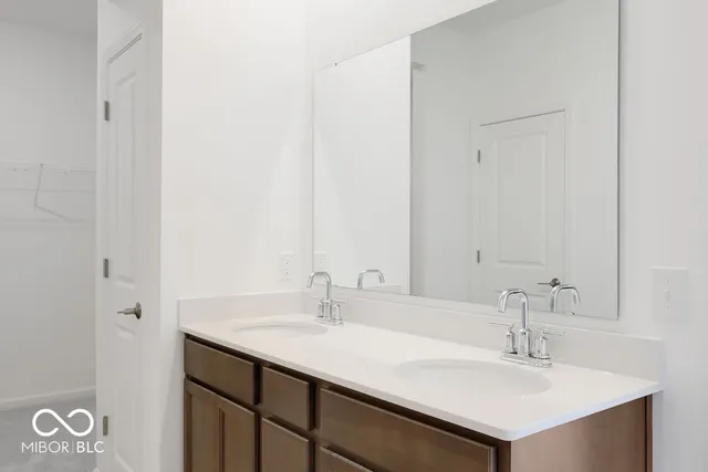 $284,999 | 1121 Authentic Lane, Indianapolis, IN 46239