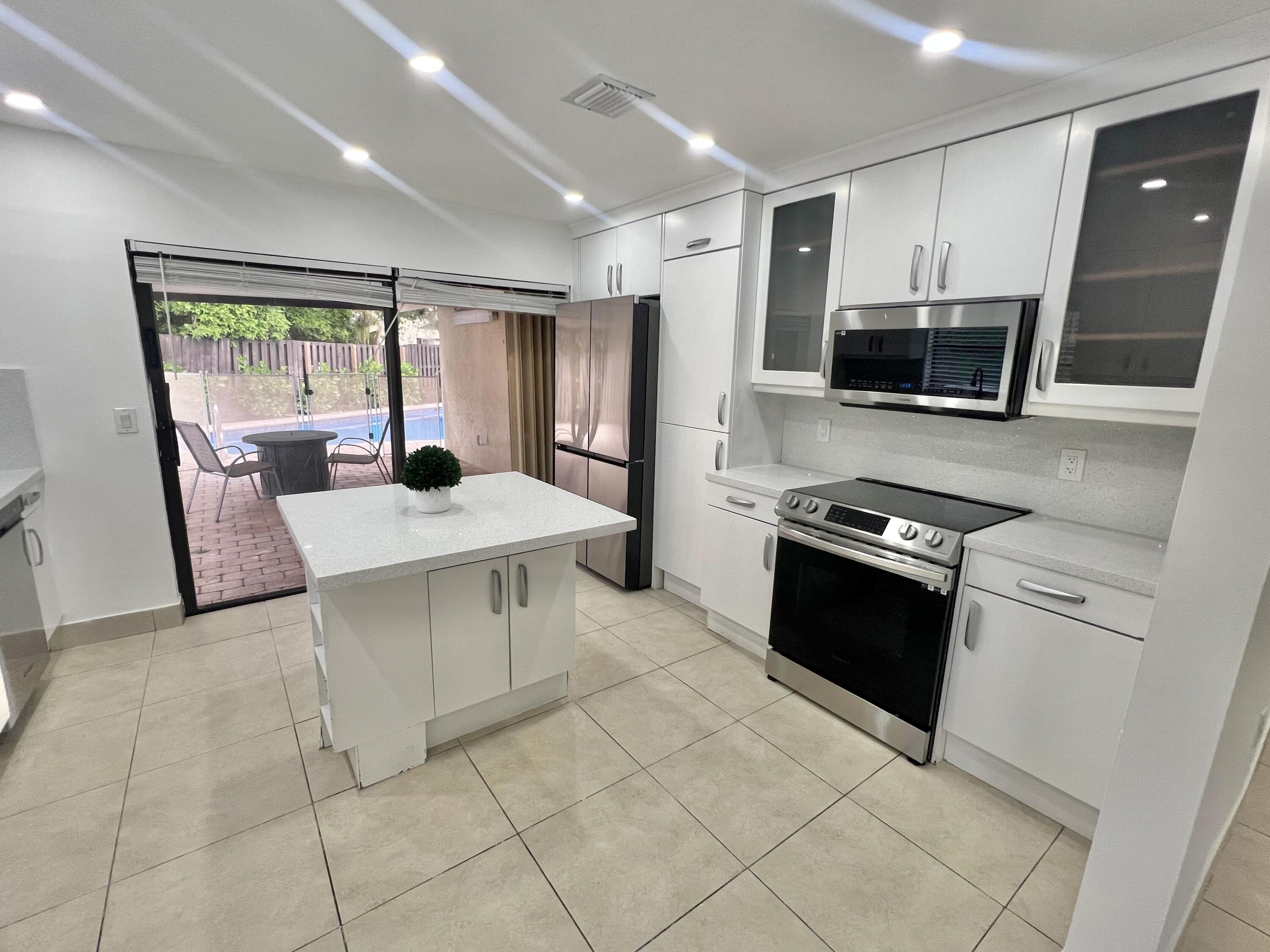7659 Sierra Terrace West Boca Raton, FL 33433 - Photo 21 of 26 IMG_3926