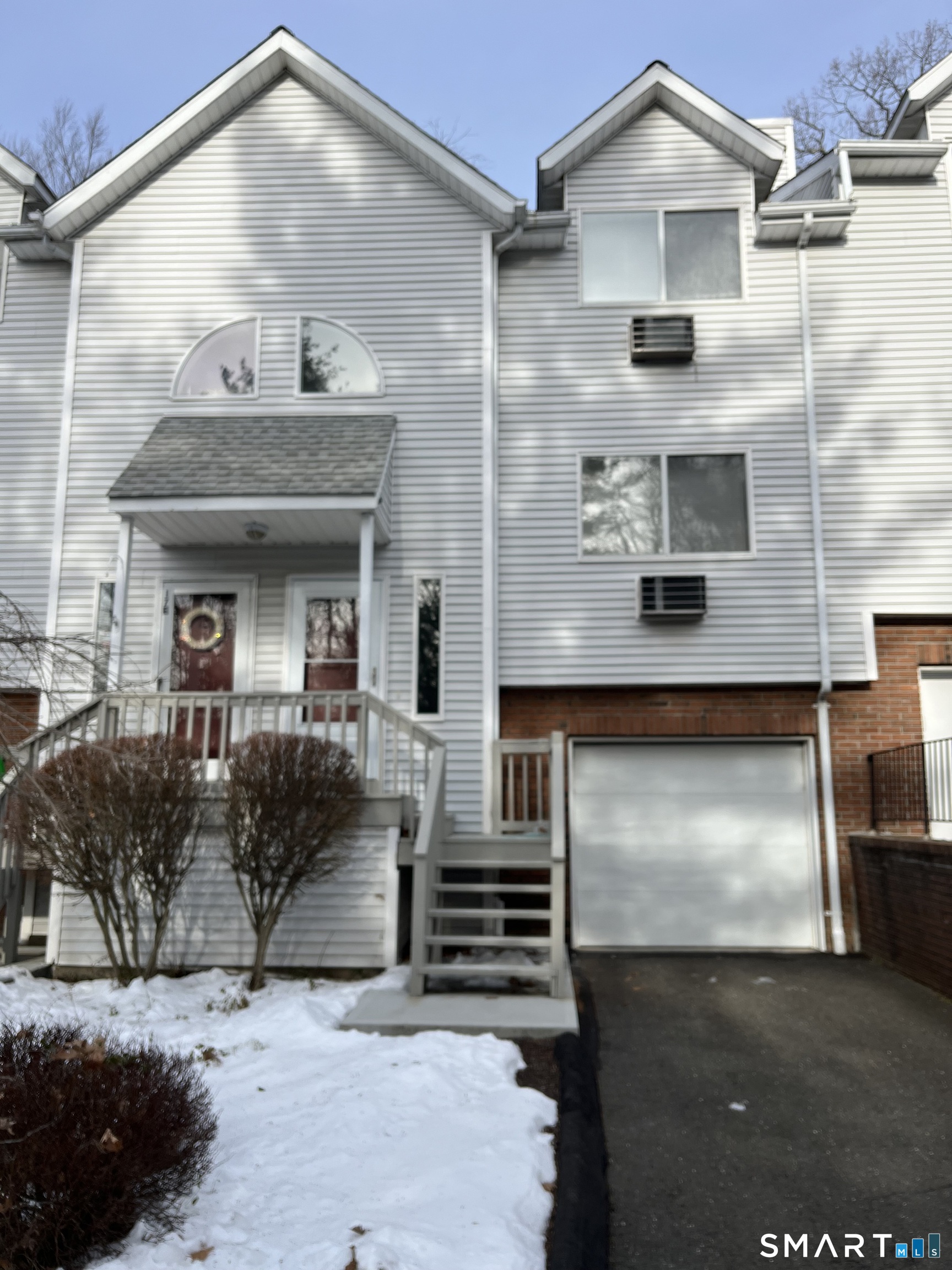 925 Oronoke Road, Unit 17F Waterbury, CT 06708 - Photo 1 of 1