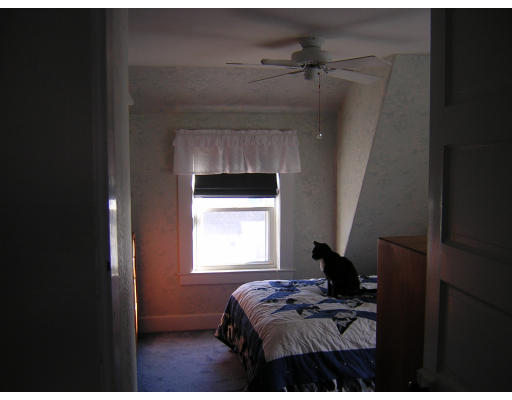 98 Homestead Road Lowell, MA 01850 - Photo 12 of 19 Gallery Image 12
