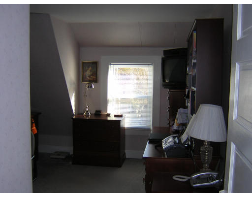 98 Homestead Road Lowell, MA 01850 - Photo 15 of 19 Gallery Image 15