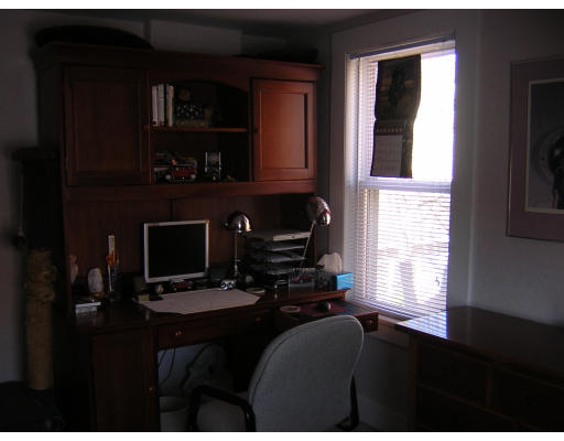 98 Homestead Road Lowell, MA 01850 - Photo 17 of 19 Gallery Image 17