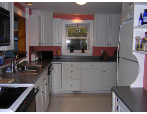 98 Homestead Road Lowell, MA 01850 - Photo 8 of 19 Gallery Image 8