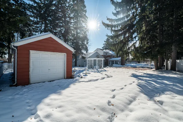 $449,000 | 3352 North Elmwood Drive, Elmwood Park, WI 53405