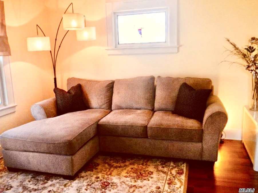 2820 Royle Street Bellmore, NY 11710 - Photo 3 of 13 Gallery Image 3