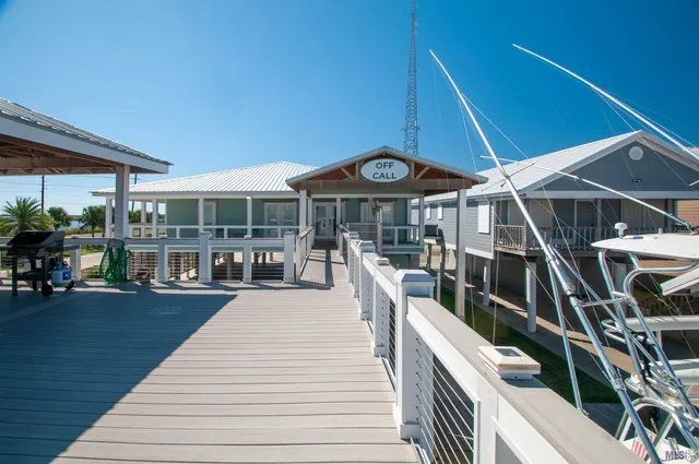 $995,000 | 102 Constantin Drive, Golden Meadow, LA 70357