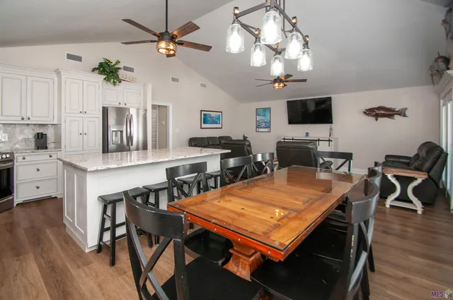 $995,000 | 102 Constantin Drive, Golden Meadow, LA 70357