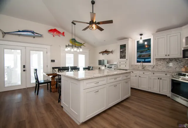 $995,000 | 102 Constantin Drive, Golden Meadow, LA 70357