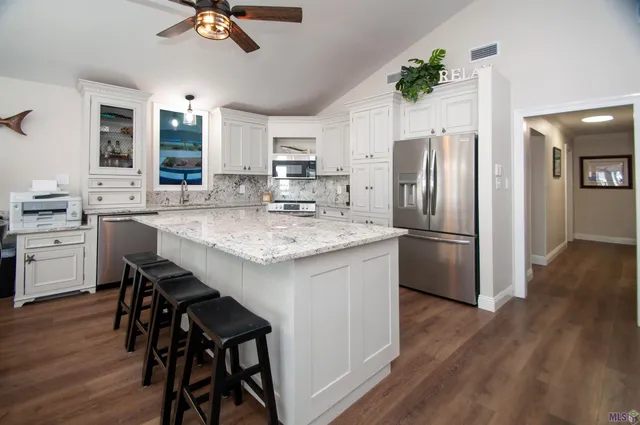 $995,000 | 102 Constantin Drive, Golden Meadow, LA 70357