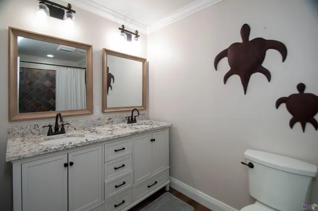 $995,000 | 102 Constantin Drive, Golden Meadow, LA 70357